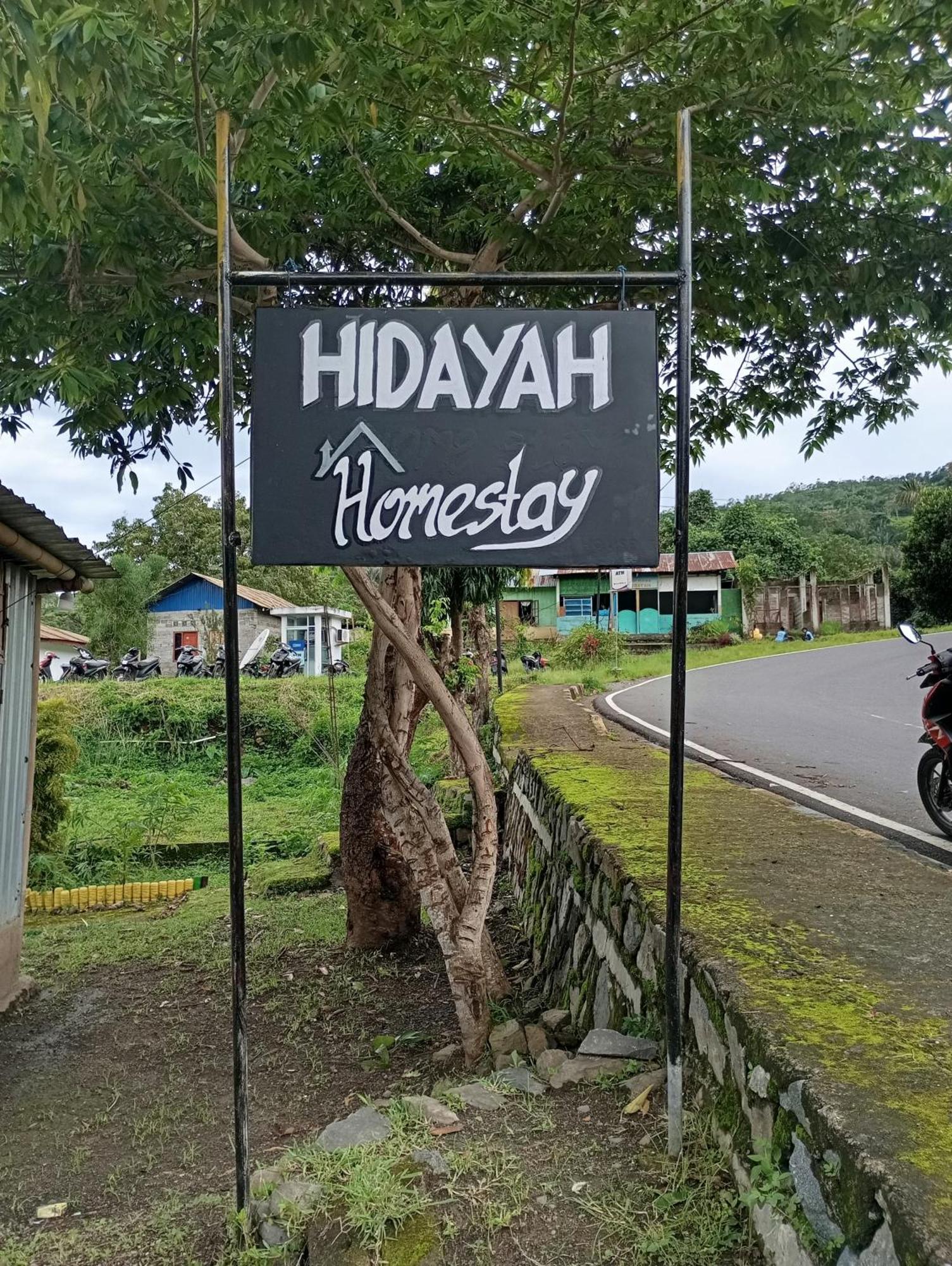 Hidayah Homestay Kelimutu Exterior photo